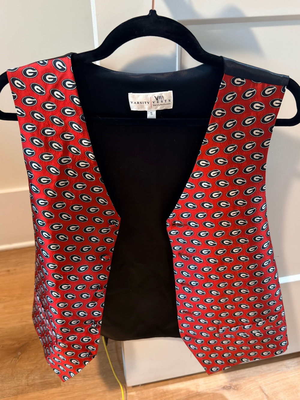 Varsity Red & Black Georgia G Logo Vest